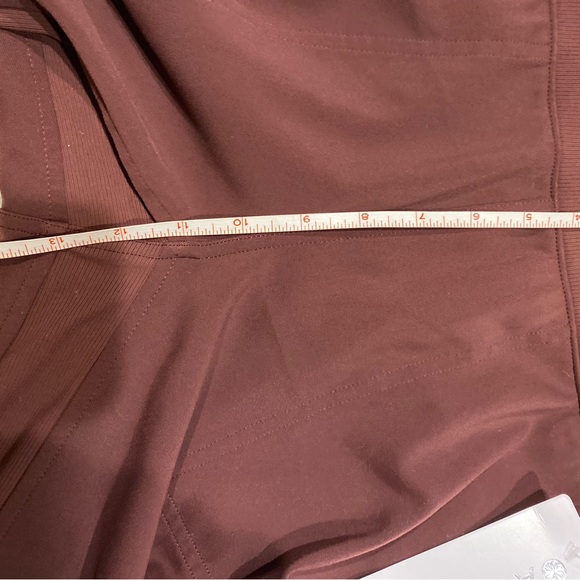 Athleta Rainier mid rise jogger burgundy size Medium - Picture 11 of 12